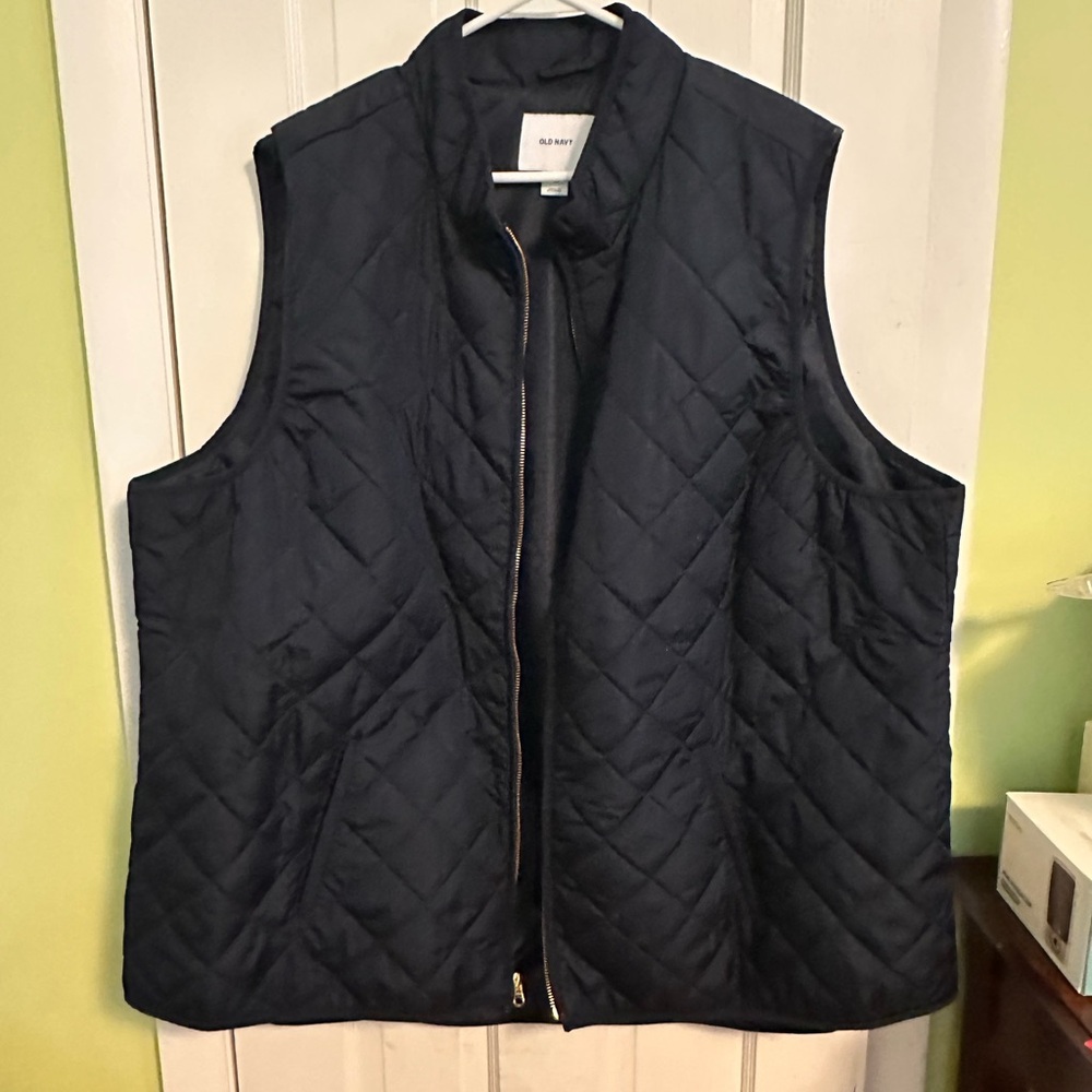 Old Navy Quilted Navy Vest